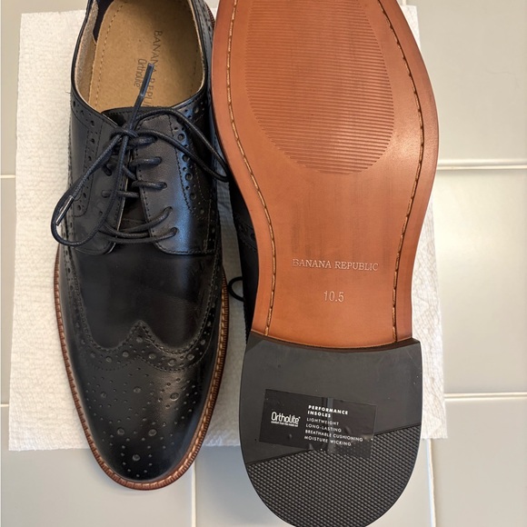 Banana Republic Black Mens Leather Wingtips - Picture 7 of 7